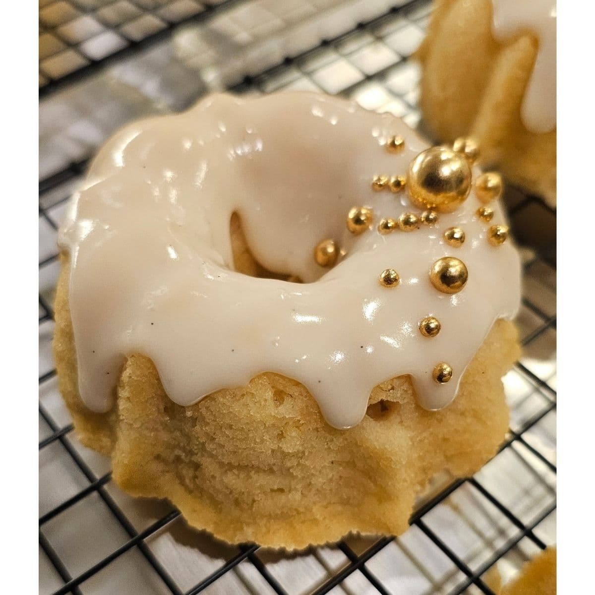 Classic Vanilla Pound Cake